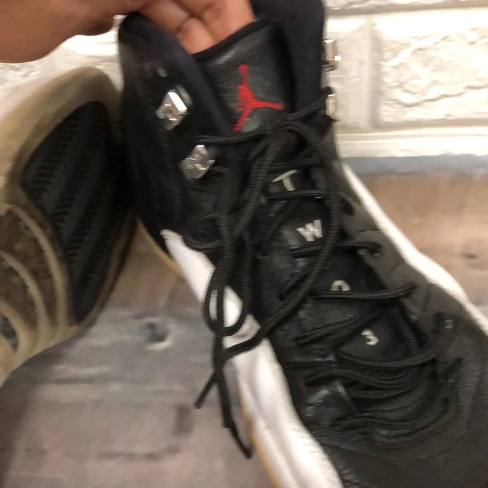 Jordan 12‎ retro playoff black & white jumpman mens size 9.5
